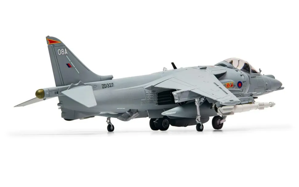 Airfix 1/72 BAE Harrier GR.9A Hanging Gift Set