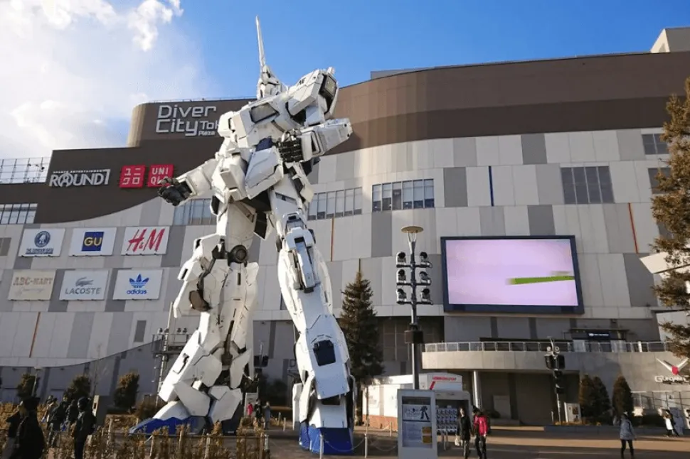 Bandai Gundam Real Grade (RG) 1/144 RX-0 Unicorn Gundam (Full Psycho Frame)