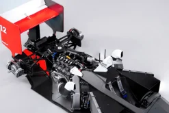 Beemax 1/12 McLaren MP4/4 1988 (Ayrton Senna)