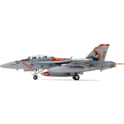 Forces Of Valor 1/72 F/A-18F Super Hornet VFA-102 Diamondbacks U.S. Navy Diecast Model