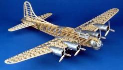 Guillow 1/28 Boeing B-17G Flying Fortress Balsa Model Kit