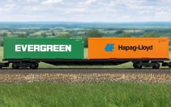 Hornby RailRoad: BR FFA Container Wagon with 30' Containers
