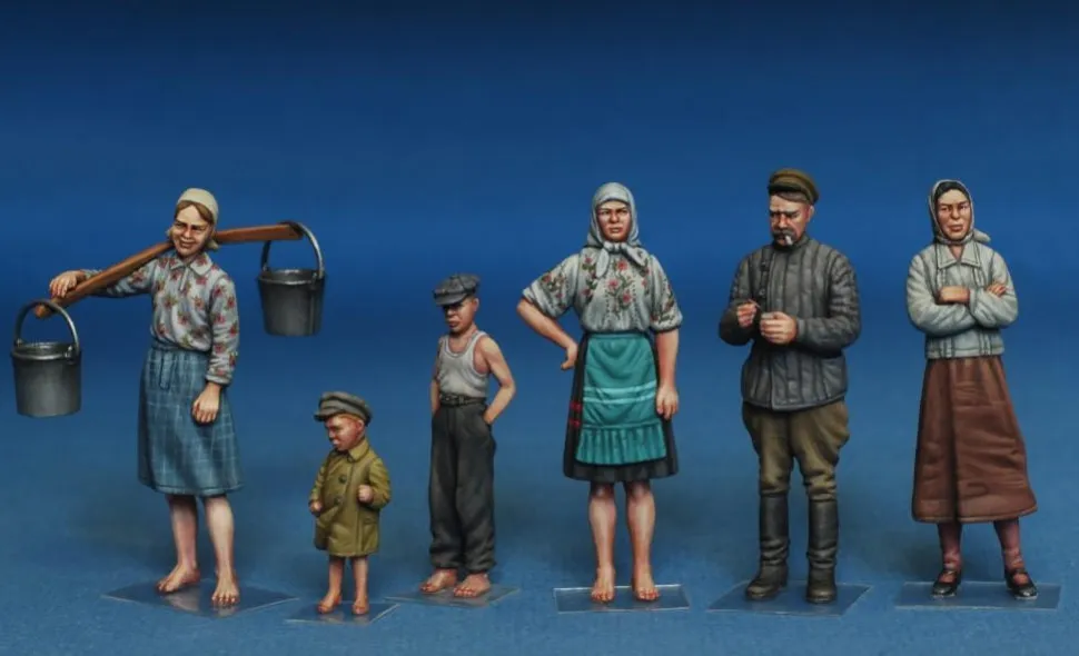 MiniArt 1/35 Soviet Villagers