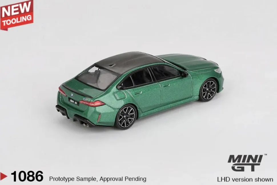 Mini GT 1/64 BMW M5 (G90) Isle Of Man Green Metallic (RHD)