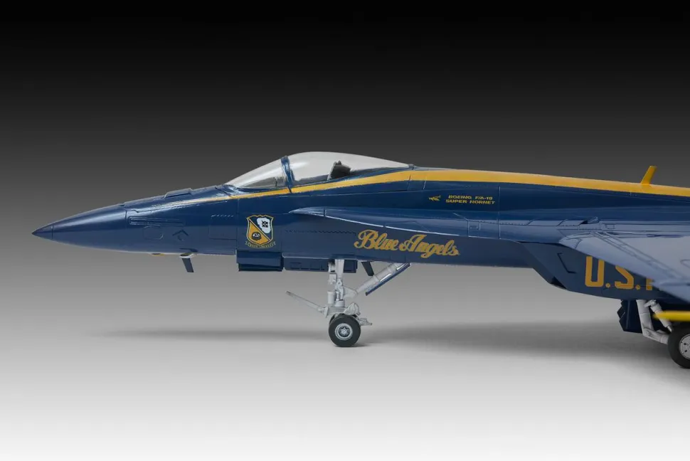 Revell 1/72 Blue Angels 80th Anniversary Gift Set
