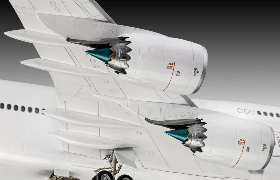 Revell 1/144 Boeing 747-8 Lufthansa New Livery