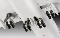 Revell 1/144 Boeing 747-8 Lufthansa New Livery