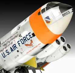 Revell 1/72 Boeing NB-52 with X-15 Platinum Edition