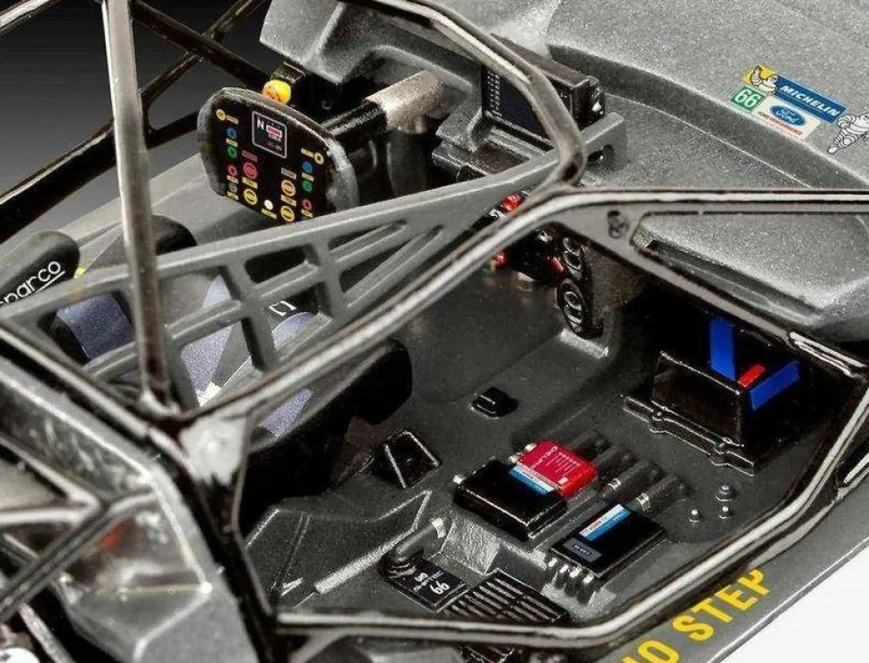 Revell 1/24 Ford GT Le Mans