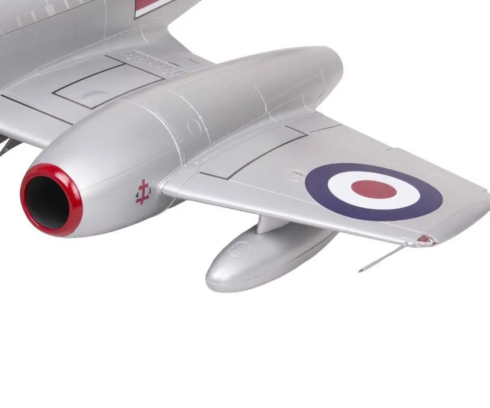 Revell 1/32 Gloster Meteor F.8