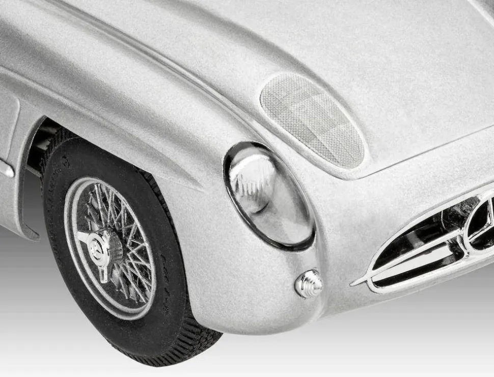 Revell 1/24 Mercedes-Benz 300 SLR 70th Anniversary Gift Set