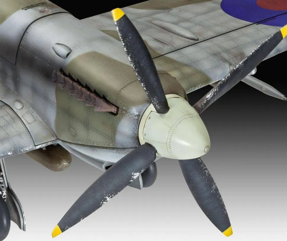 Revell 1/32 Supermarine Spitfire Mk.IXc