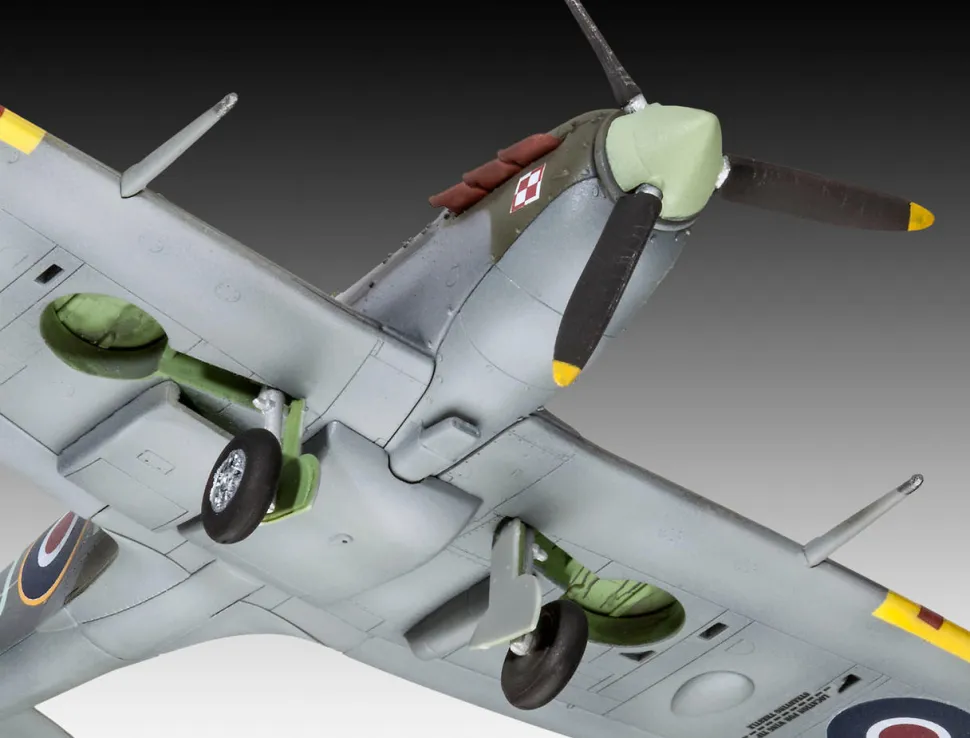 Revell 1/72 Supermarine Spitfire Mk.Vb Starter Set