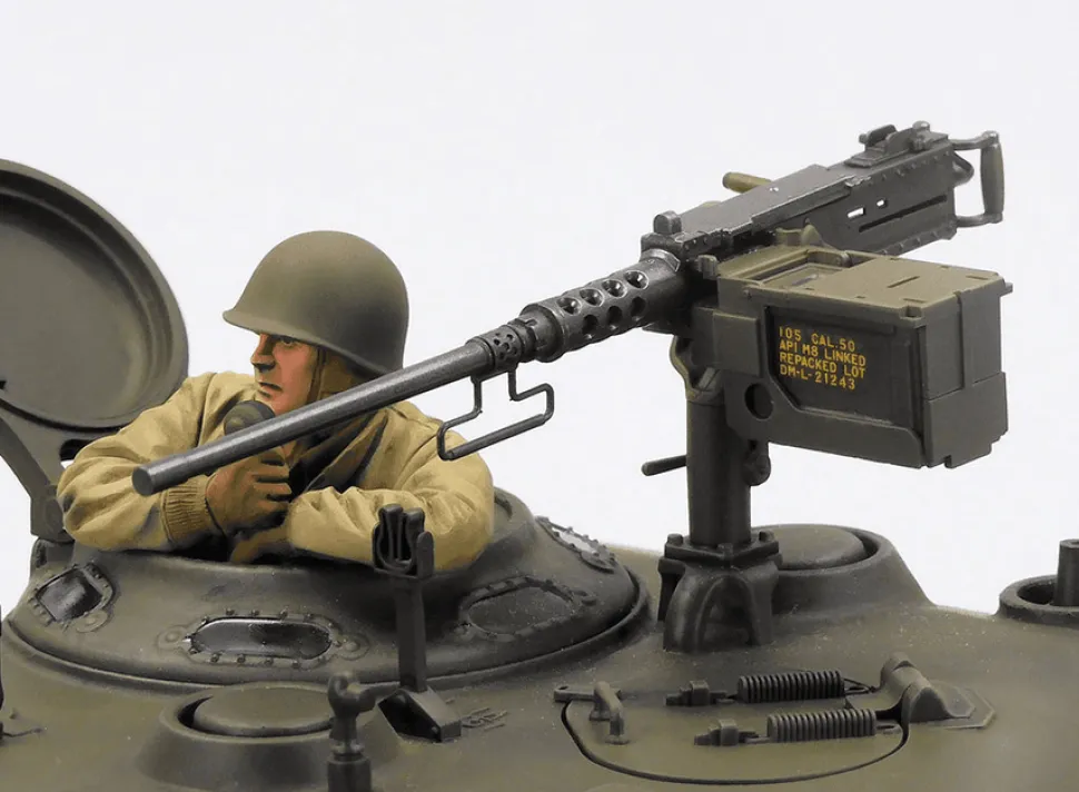 Tamiya RC 1/16 M4A3(105) HVSS Sherman 105mm Howitzer Kit