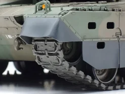 Tamiya 1/48 Type 10 MBT JGSDF