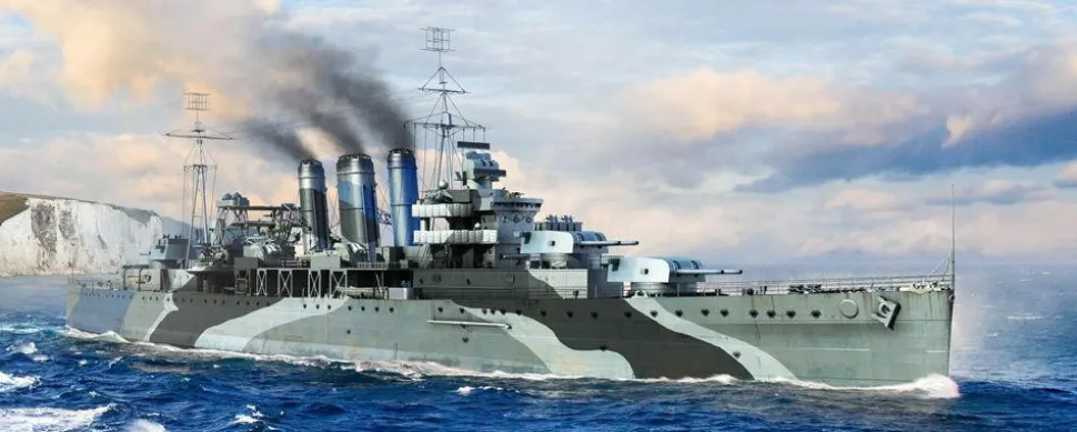 Trumpeter 1/700 HMS Kent 1942